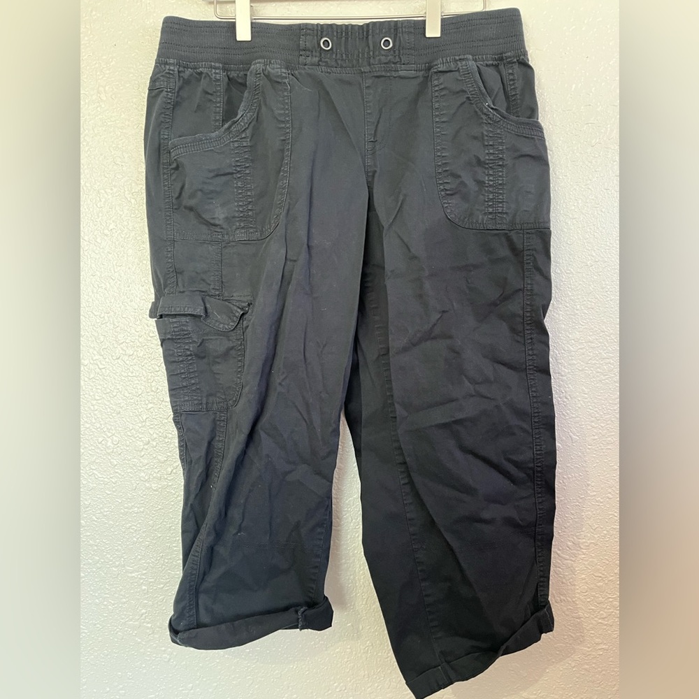 Capri pants